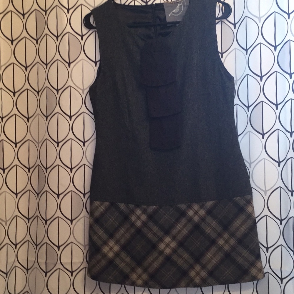 Cute grey and plaid “schoolgirl” dress